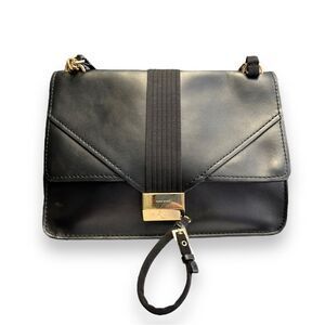 Hugo Boss Black Leather Womans Shoulder Bag Chain Strap Flap Close Made in Italy